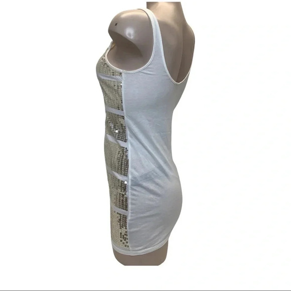 Express bedazzled top (Preowned) - Picture 2 of 4